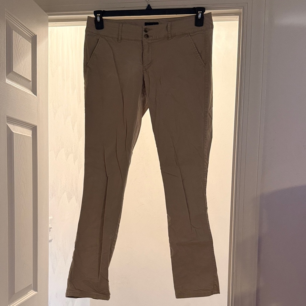 American Eagle Outfitters Women's Tan Chinos